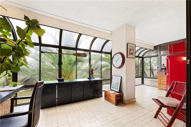 1 Sea Cove Lane, Newport Beach, CA 92660