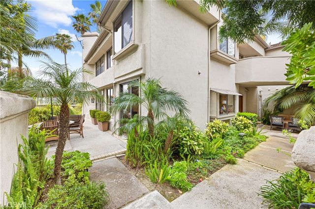 1 Sea Cove Lane, Newport Beach, CA 92660