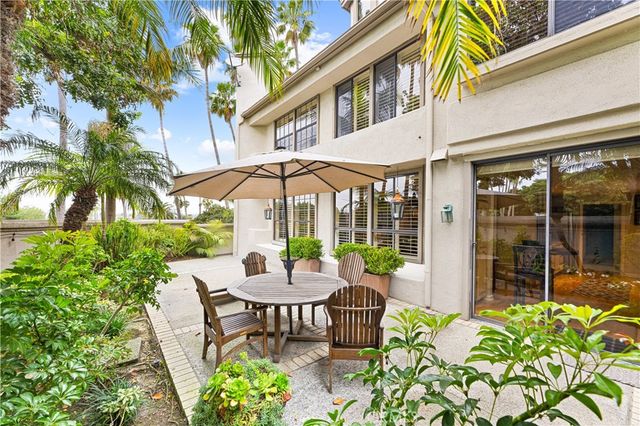 1 Sea Cove Lane, Newport Beach, CA 92660