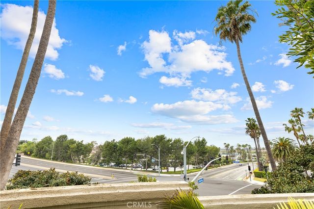 1 Sea Cove Lane, Newport Beach, CA 92660