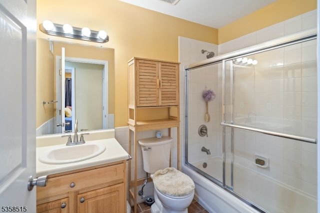 22 Edith Dr, Franklin Twp., NJ 08873
