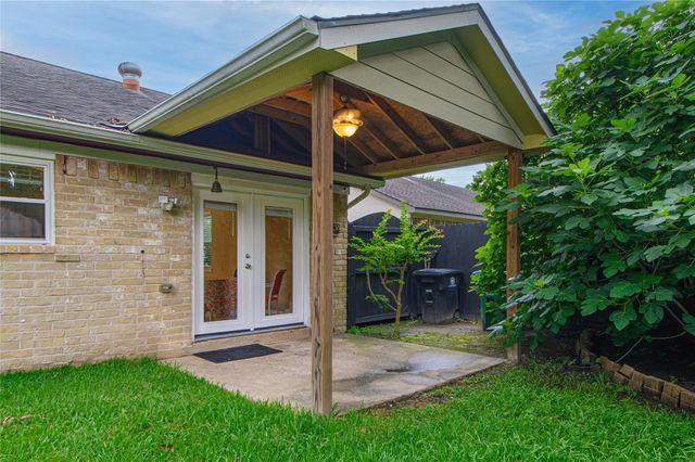 4110 Garden Springs Drive, Houston, TX 77339