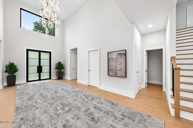 11 Hobart Street, Marlboro, NJ 07746