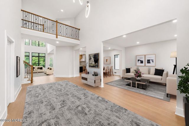 11 Hobart Street, Marlboro, NJ 07746