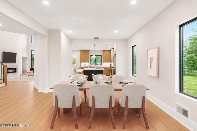 11 Hobart Street, Marlboro, NJ 07746