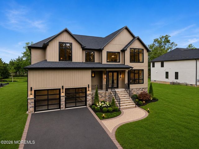 11 Hobart Street, Marlboro, NJ 07746