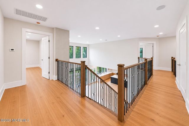 11 Hobart Street, Marlboro, NJ 07746