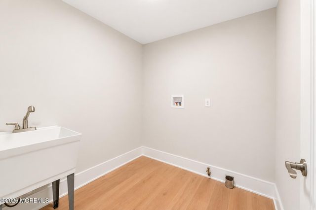 11 Hobart Street, Marlboro, NJ 07746