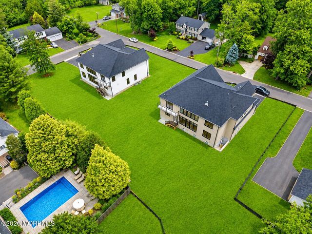 11 Hobart Street, Marlboro, NJ 07746
