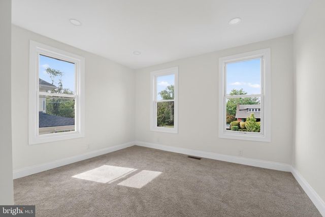 3706 CHATHAM RD, Baltimore, MD 21215