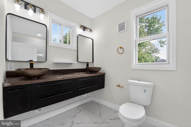 3706 CHATHAM RD, Baltimore, MD 21215