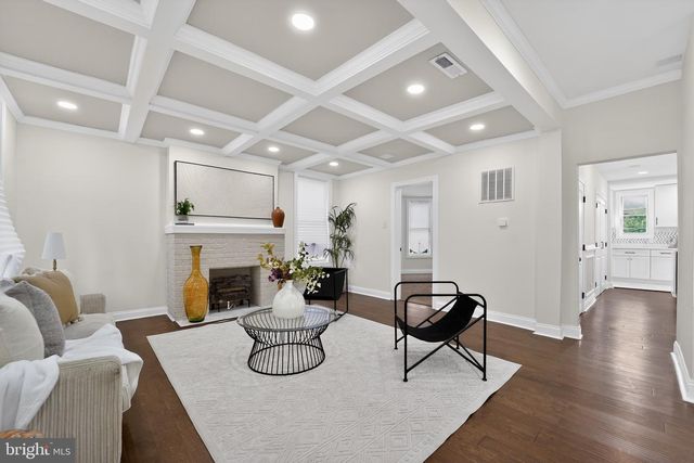 3706 CHATHAM RD, Baltimore, MD 21215