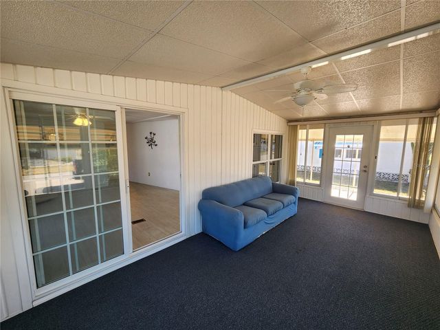 808 53RD AVENUE E 9, Bradenton, FL 34203