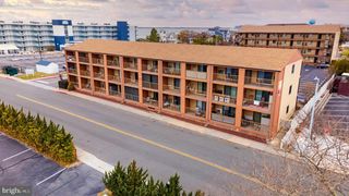 202 32ND ST #210, Ocean City, MD 21842