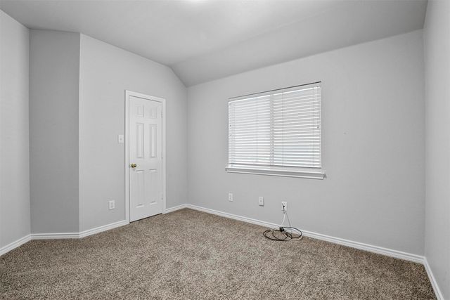 204 Arbor Creek Drive, Euless, TX 76039