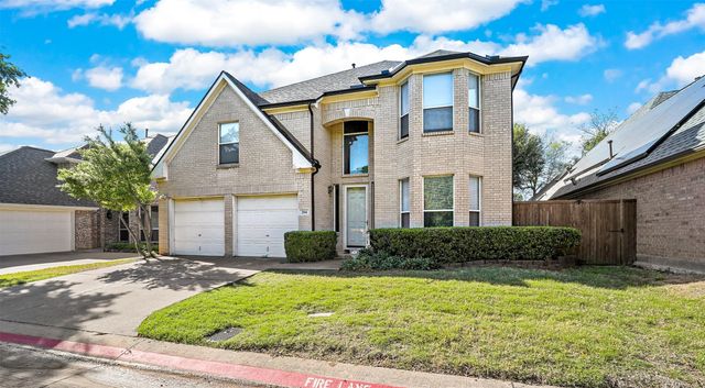 204 Arbor Creek Drive, Euless, TX 76039