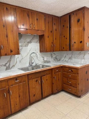 2113 Glendale Street, La Marque, TX 77568