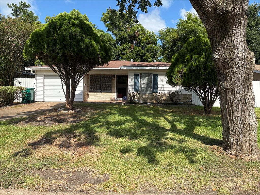 2113 Glendale Street, La Marque, TX 77568
