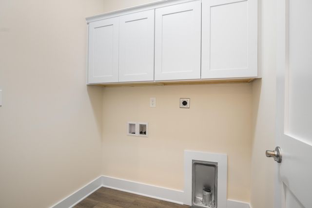 6913 Doral DR, Radford, VA 24141