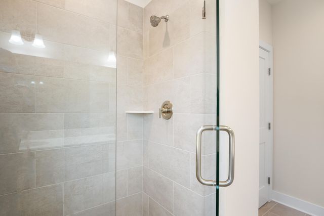 6913 Doral DR, Radford, VA 24141