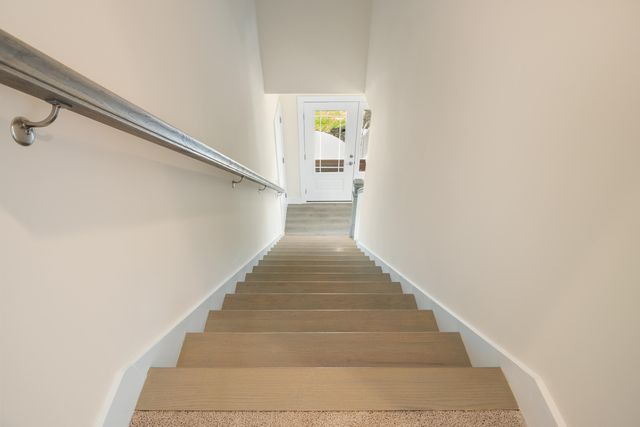 6913 Doral DR, Radford, VA 24141