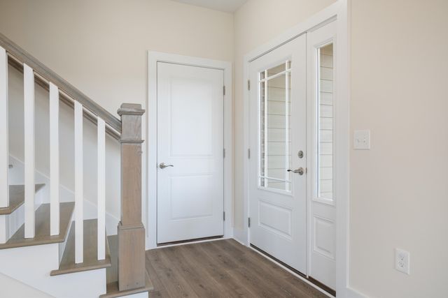 6913 Doral DR, Radford, VA 24141