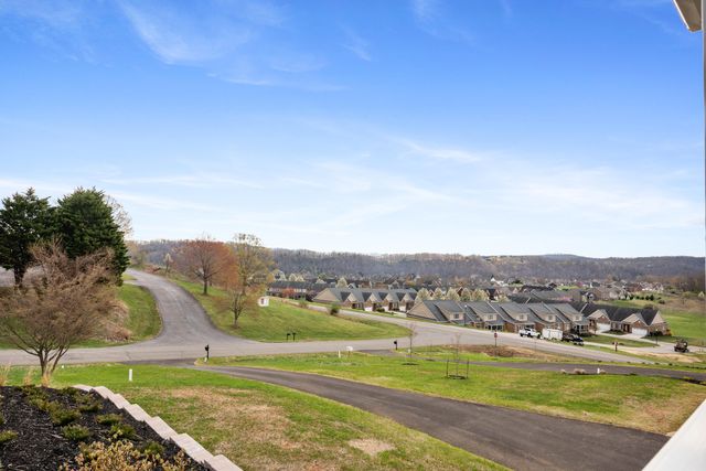 6913 Doral DR, Radford, VA 24141