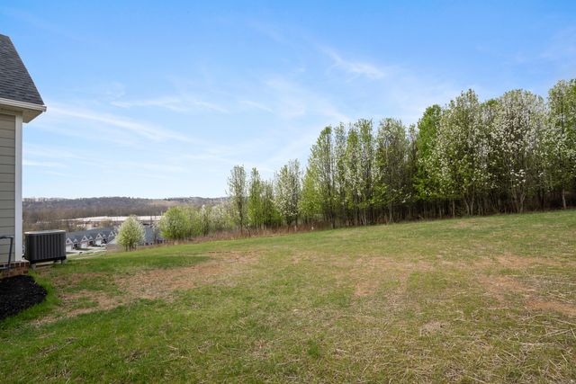 6913 Doral DR, Radford, VA 24141
