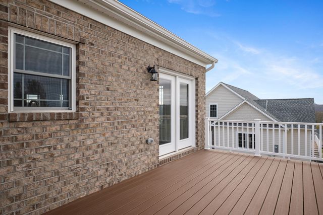 6913 Doral DR, Radford, VA 24141