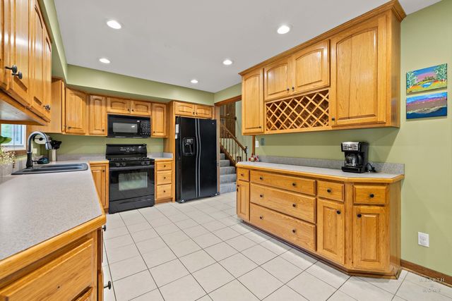 1103 Hillcrest Avenue, Fox River Grove, IL 60021