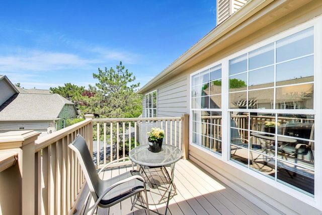 11171 Edgebrook Lane, Indian Head Park, IL 60525
