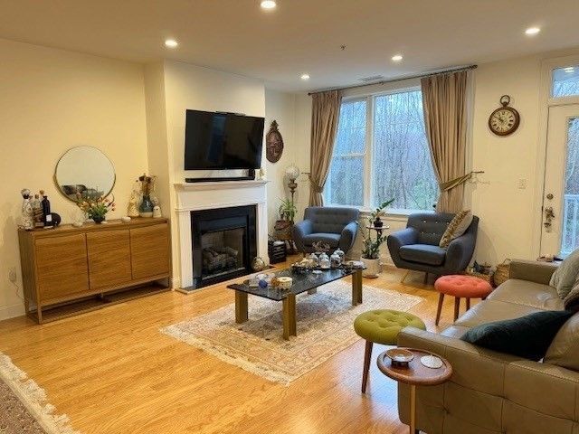 2 Inwood Dr 2010, Woburn, MA 01801