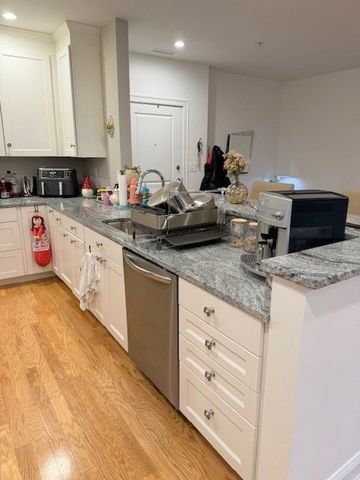 2 Inwood Dr 2010, Woburn, MA 01801