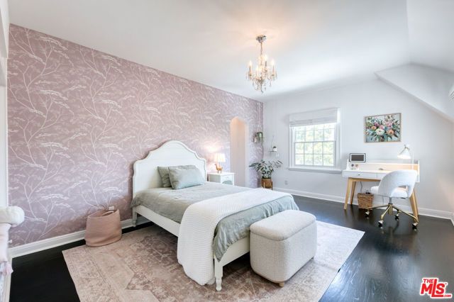 10736 Le Conte Avenue, Los Angeles, CA 90024