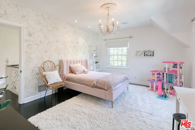 10736 Le Conte Avenue, Los Angeles, CA 90024