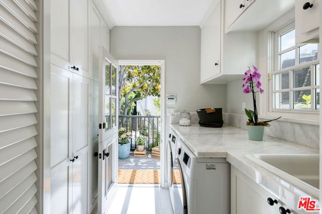 10736 Le Conte Avenue, Los Angeles, CA 90024