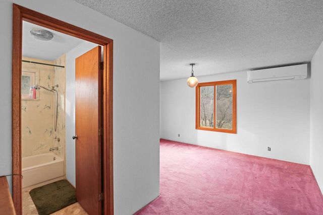 431 Murphy Gulch Road, Rogue River, OR 97537