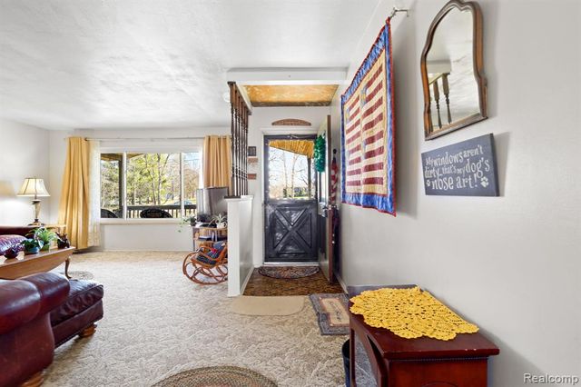 11106 Main Road, Fenton, MI 48430