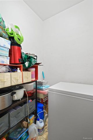 11106 Main Road, Fenton, MI 48430