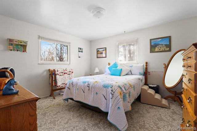 11106 Main Road, Fenton, MI 48430