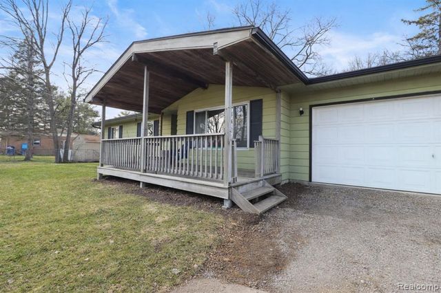 11106 Main Road, Fenton, MI 48430