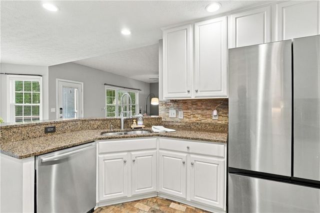 1343 Windsor Glen Drive, Douglasville, GA 30134