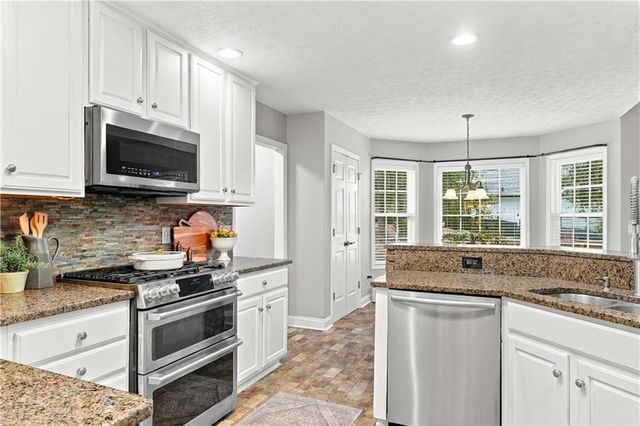1343 Windsor Glen Drive, Douglasville, GA 30134
