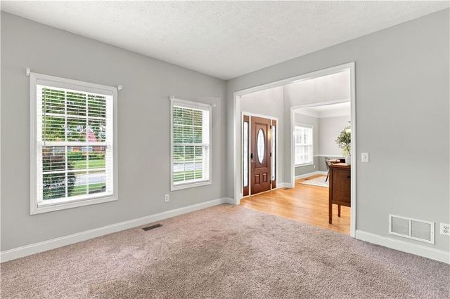 1343 Windsor Glen Drive, Douglasville, GA 30134
