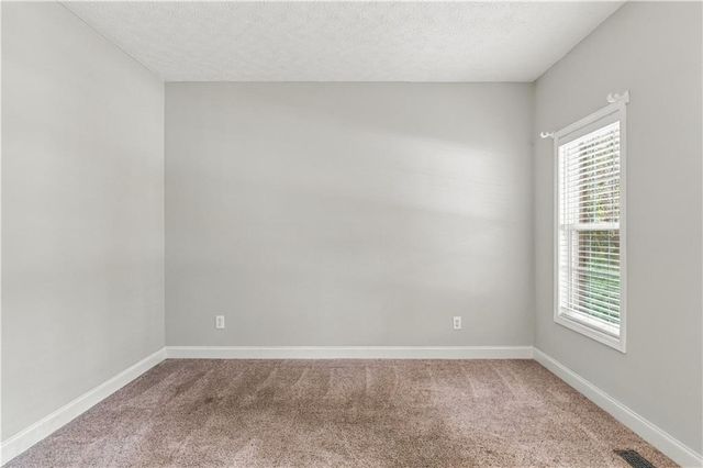 1343 Windsor Glen Drive, Douglasville, GA 30134