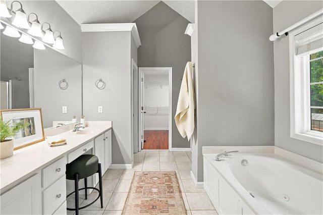 1343 Windsor Glen Drive, Douglasville, GA 30134