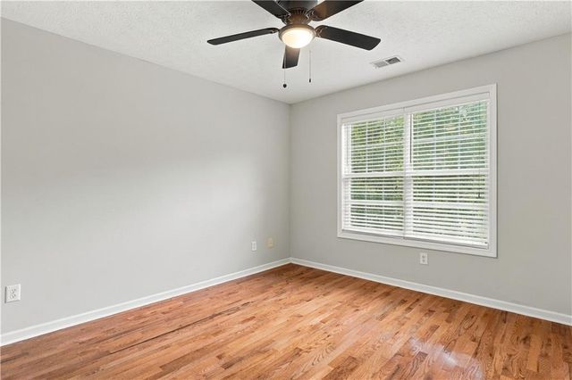 1343 Windsor Glen Drive, Douglasville, GA 30134