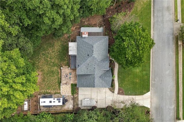 1343 Windsor Glen Drive, Douglasville, GA 30134