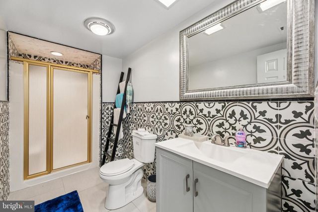 10900 TARA RD, Potomac, MD 20854