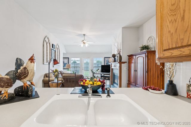 9617 N 101ST East Avenue, Owasso, OK 74055
